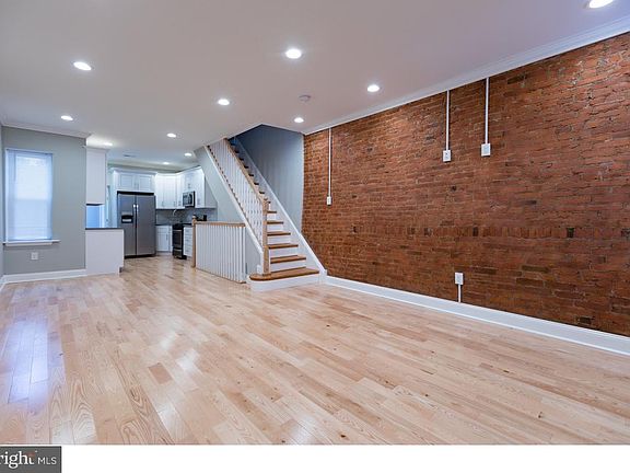 4th image of 2604 E Ann St