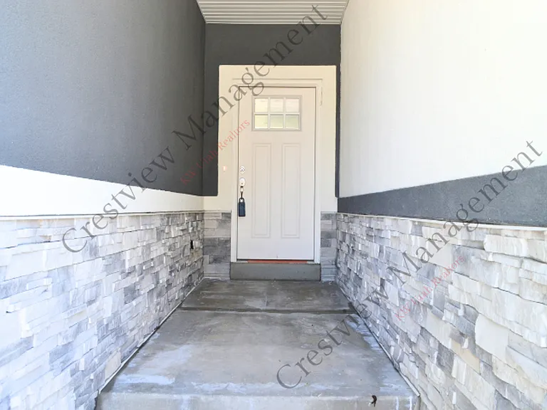 448 W McClellan Ct #3 — Photo 2