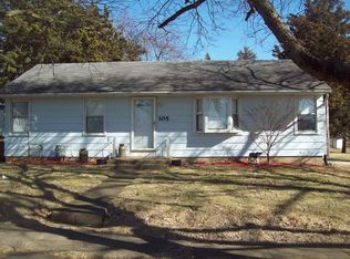 105 Franks Ave, Walnut, IL 61376