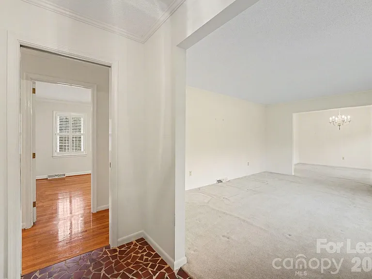 11002 Harrisburg Rd — Photo 13