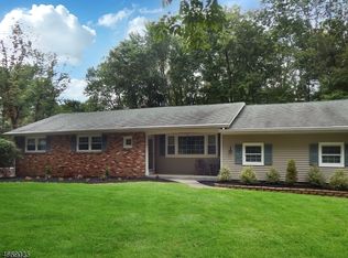 335 Drakestown Rd, Long Valley, NJ 07853