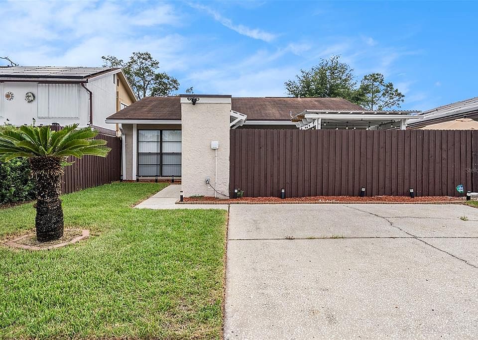 1st image of 10306 Fernglen Pl