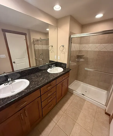 4 SW Boundary St #3 — Photo 22