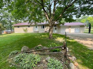 2606 167th Ave, Decorah, IA 52101