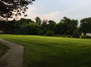 25426 Buckminster Dr, Novi, MI 48375
