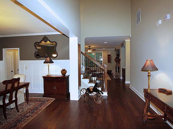 4th image of 71 Turnberry Trce
