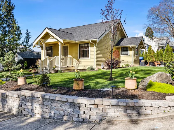 315 Steilacoom Street, Steilacoom, WA 98388