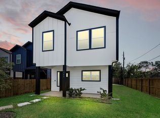 5700 Elysian St, Houston, TX 77009