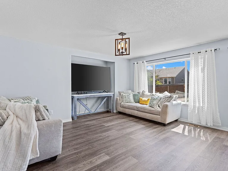 9466 Shinnecock Ct — Photo 4