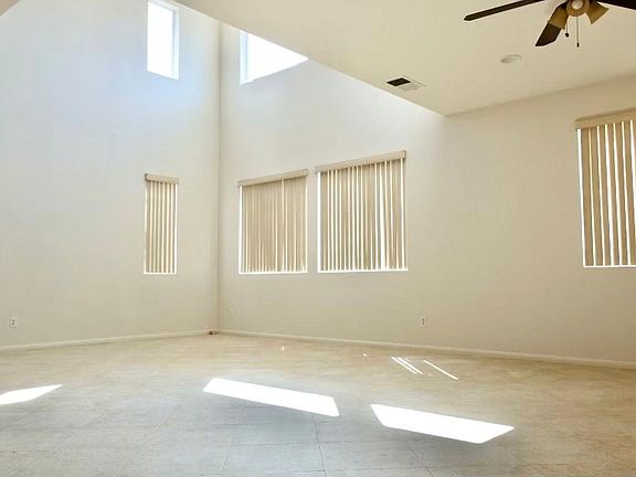 3rd image of 42070 Clairissa Way