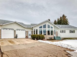 5205 SW 55th St, Rimbey, AB T0C0M0