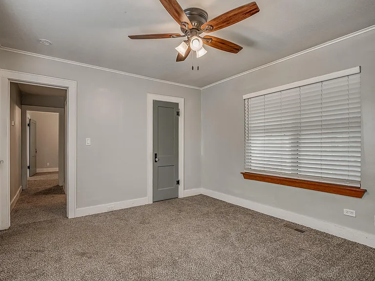 3021 NW 20th St — Photo 14