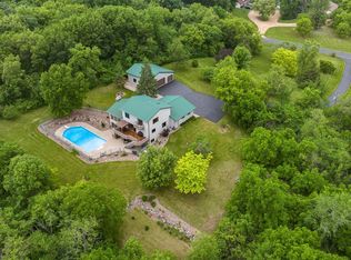 4515 207th St E, Prior Lake, MN 55372