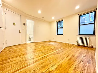 Rented by HOLTON REAL ESTATE INC.