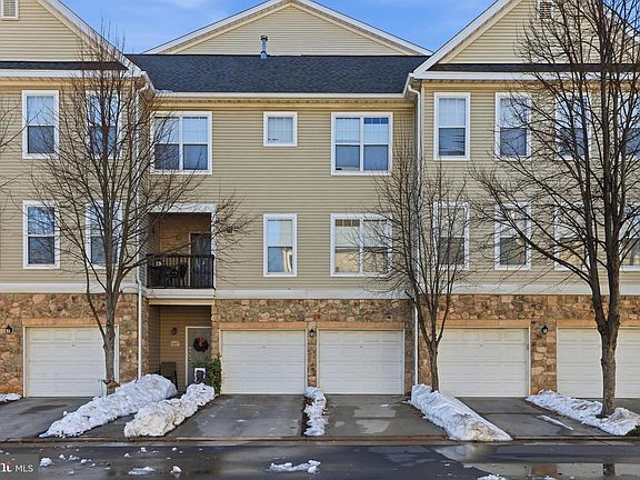 3rd image of 5142 Brittney Elyse Cir APT C