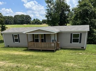 9494 Sunrise Rd, Red Boiling Springs, TN 37150