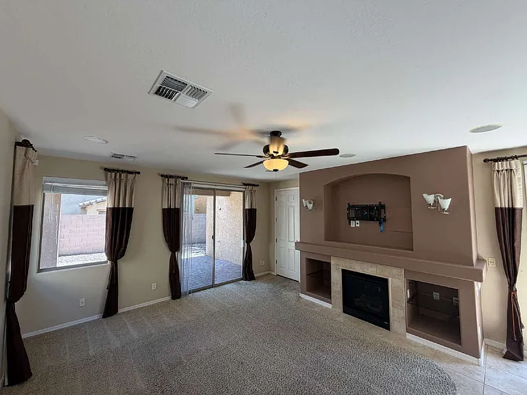 5621 E Adrian Ave — Photo 13