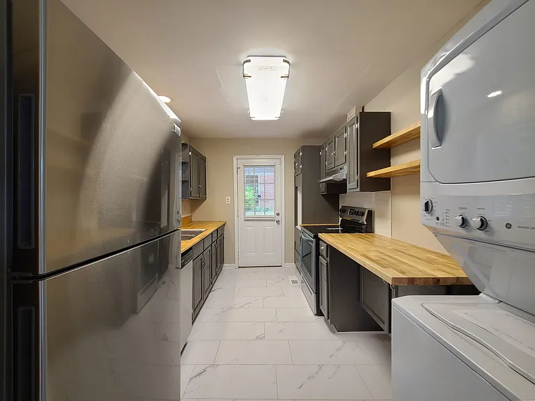 3225 Forrest Hills Dr SW — Photo 42