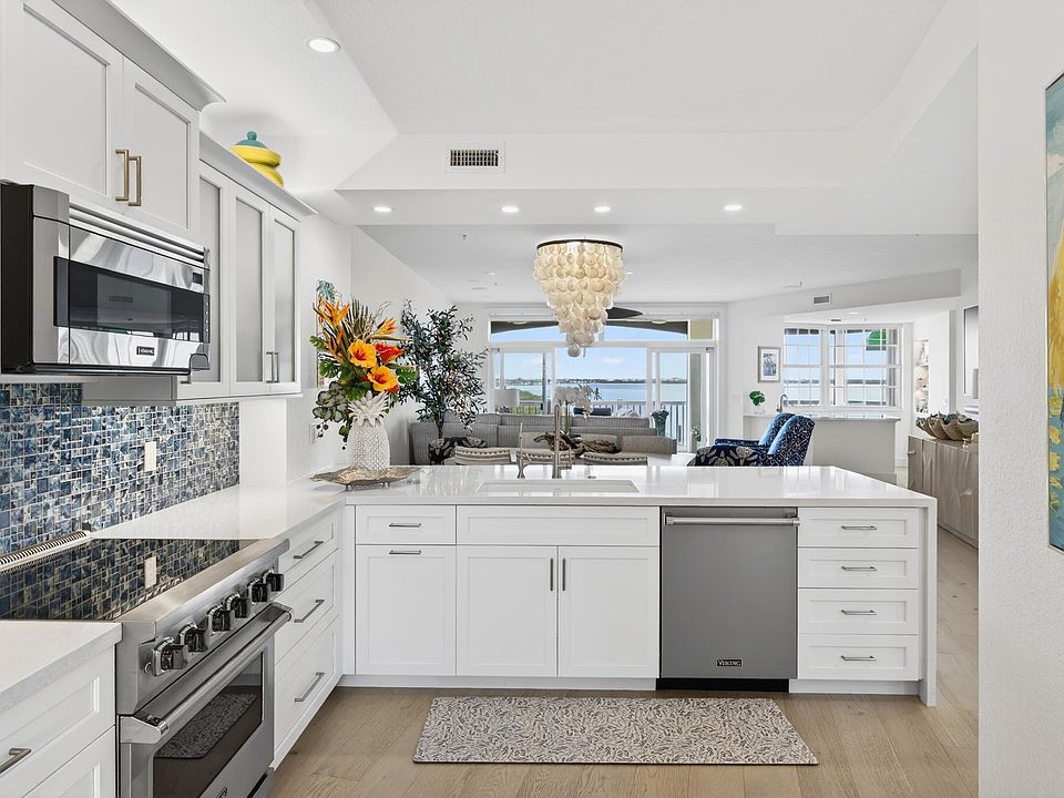 1st image of 5605 College Rd #E305