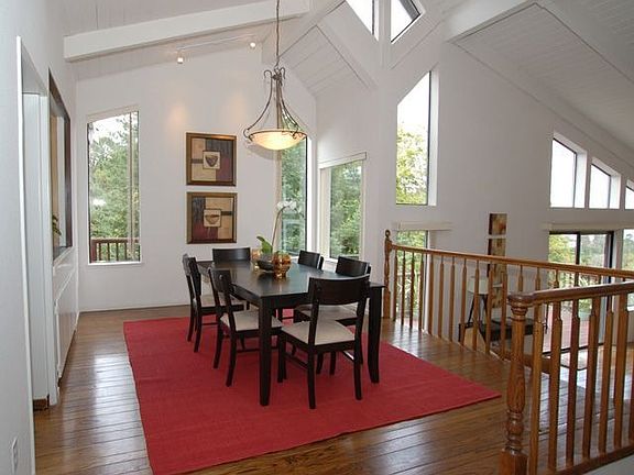 Dining rom