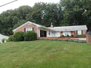 330 Holiday Dr, Pittsburgh, PA 15237