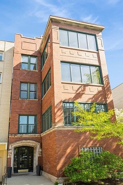 1st image of 516 W Aldine Ave #3