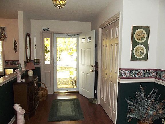 2nd image of 2521 Oak Grv