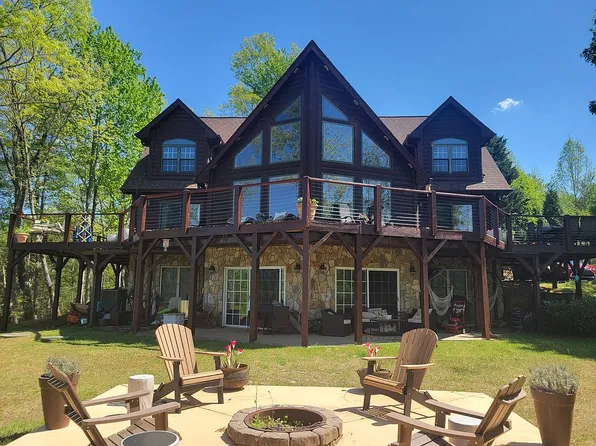 108 High Lake Dr, Nebo, NC 28761