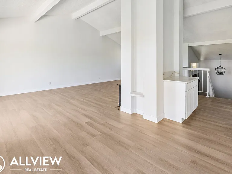 29 Skysail Dr — Photo 3