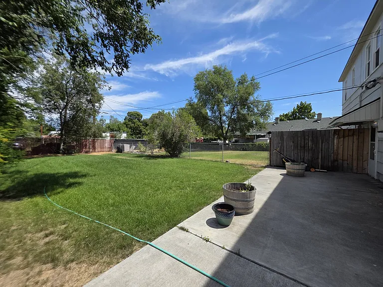 1206 Putnam St — Photo 23