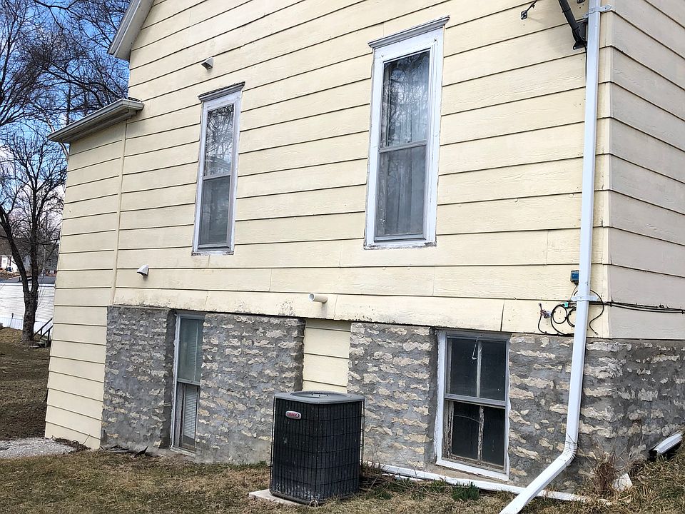 Side Pic 1