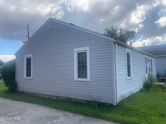 4th image of 229 Lester Ave