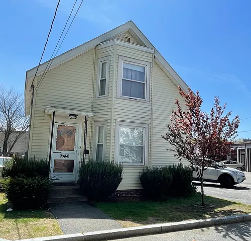 15 Green St Photo 1