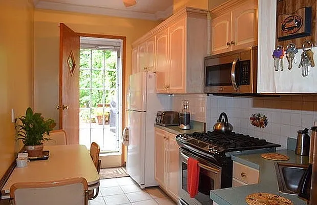 Rented by Limestone Realty Bklyn, LLC | media 23