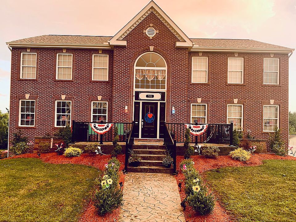1st image of 501 Grandshire Dr