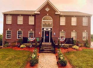 501 Grandshire Dr, Cranberry Township, PA 16066
