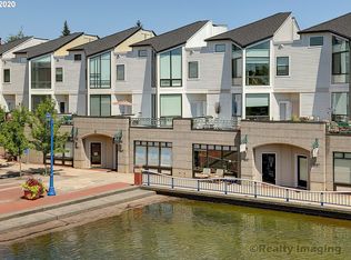 8145 SW Seneca St, Tualatin, OR 97062