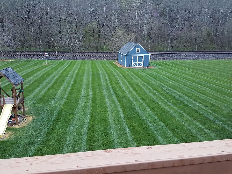 2nd image of 3613 Crandall Station Rd NE