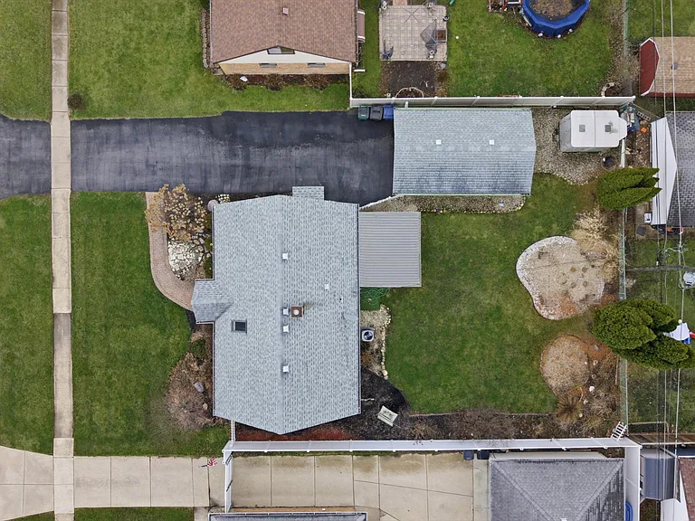 8912 Windsor Ln — Photo 31