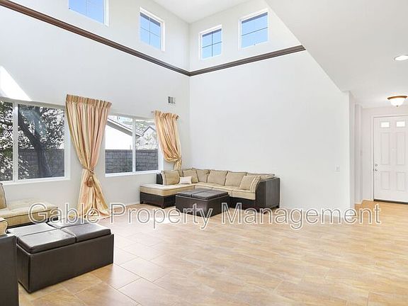 4th image of 29541 Big Bend Pl