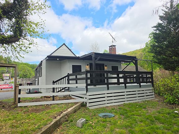 2nd image of 2901 Pricetown Rd
