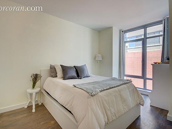 4th image of 1 Northside Piers APT 5A