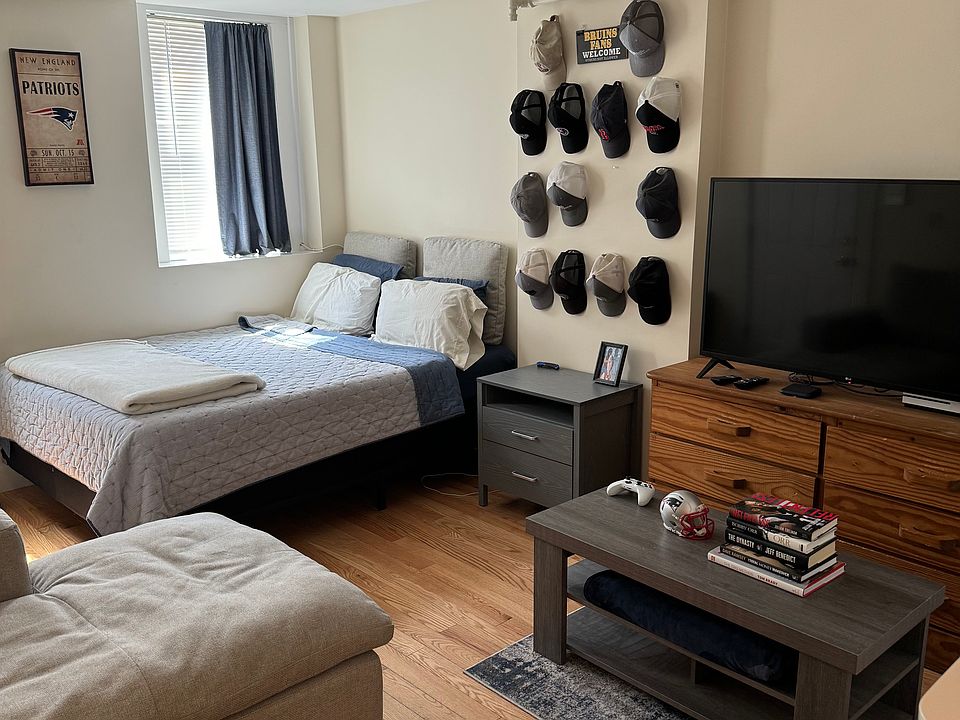 1st image of 2 Sackville St #1