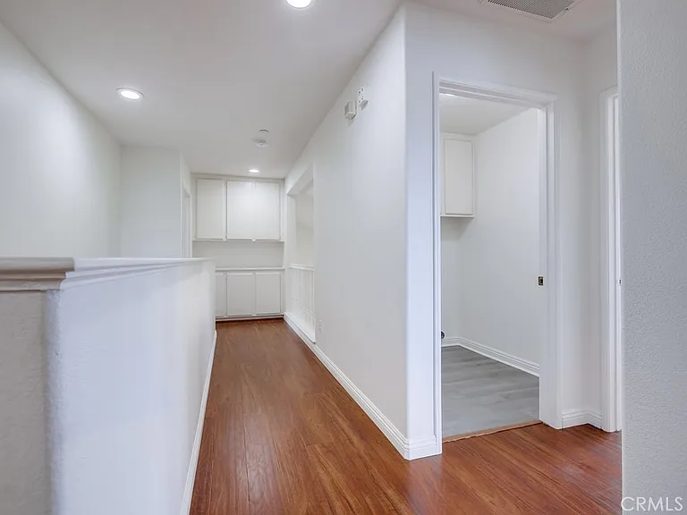 321 Riley Ct — Photo 36