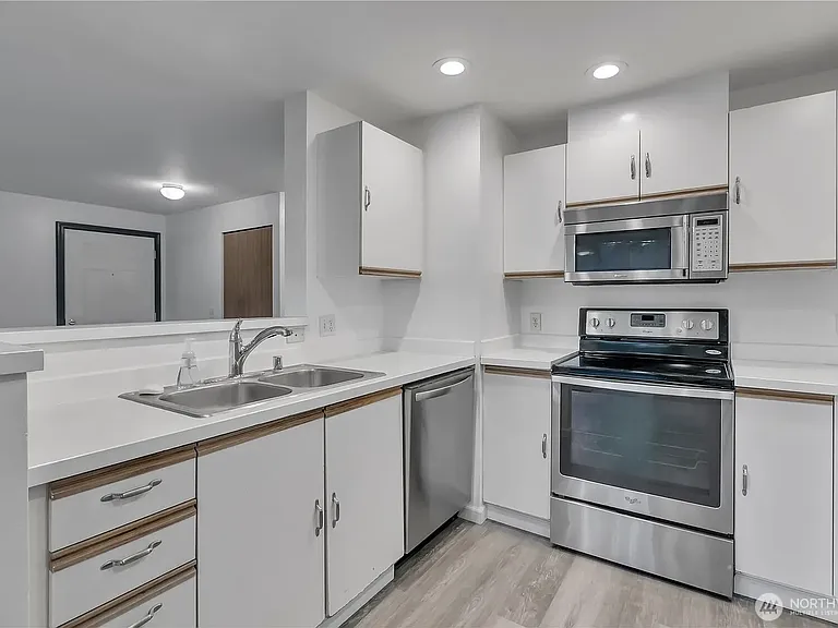 5608 S 231st Pl #4-94-9 — Photo 9