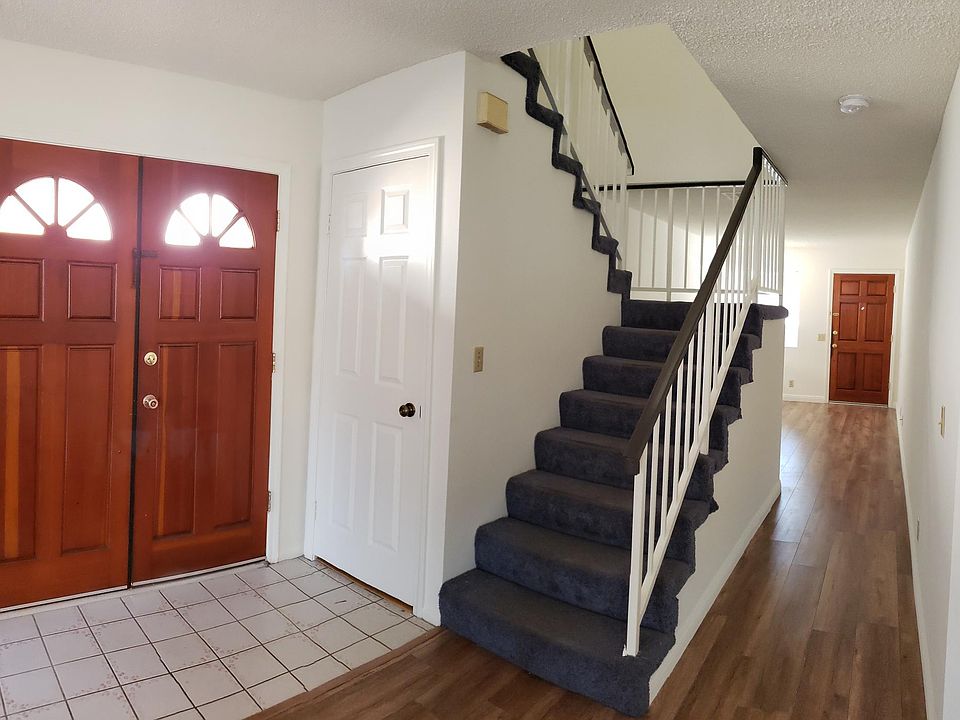 1st image of 3202 Vineland Ave