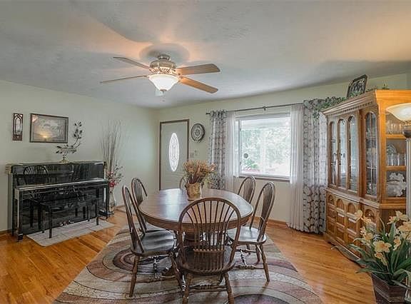 4th image of 12900 E 40th Ter S