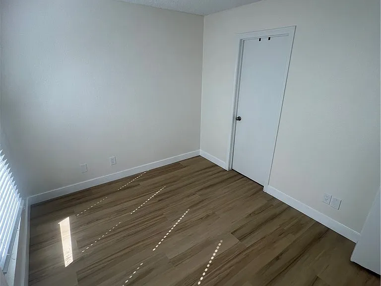 3939 S Torrey Pines Dr — Photo 10