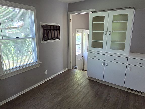 5th image of 2831 Angelo Ave