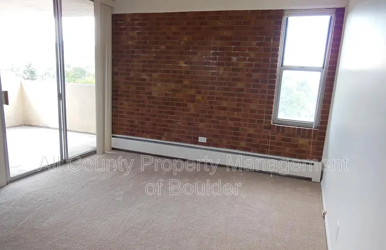 850 20th St #706 — Photo 3